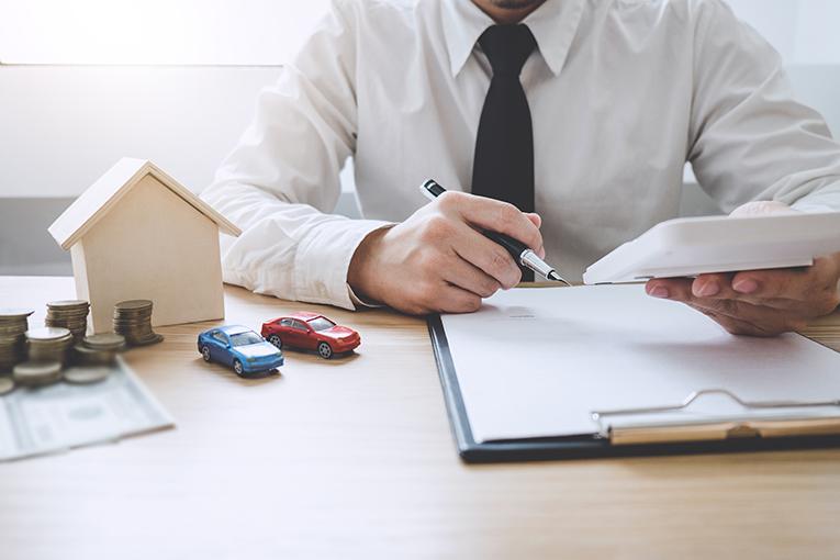 وکیل در تحریر دادخواست طلاق